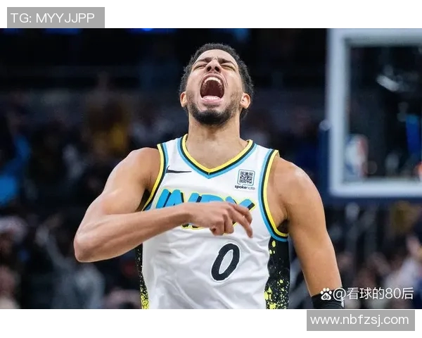 哈利伯顿助攻 托平底角三分一箭穿心