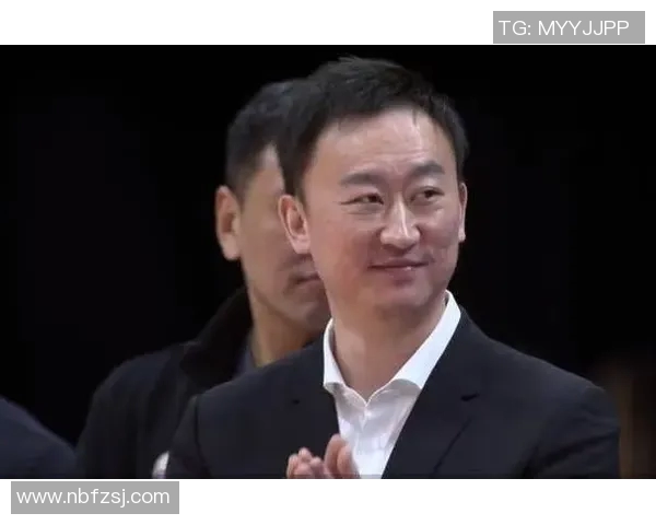 青岛男篮主帅为弟子杨瀚森“正名”！刘维伟归国谈杨瀚森在美食住行：“开拓者很满意瀚森的发展”