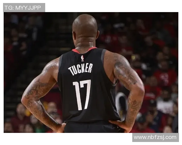 终于翻过来！格莱姆斯机警飞身抢断 快速反击腾空上篮反超！