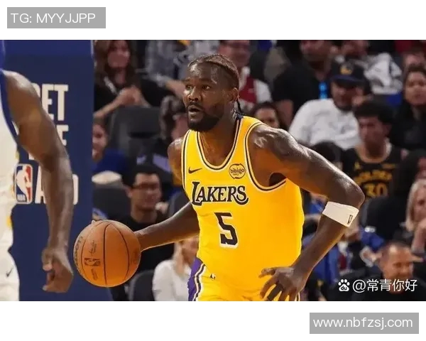 三球半场替补出战13分钟，投篮12中8砍下22分3助3断